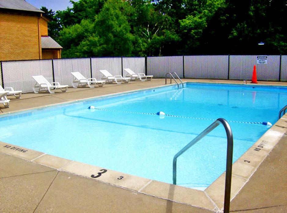 Swan Inn Motel Comstock Park Экстерьер фото