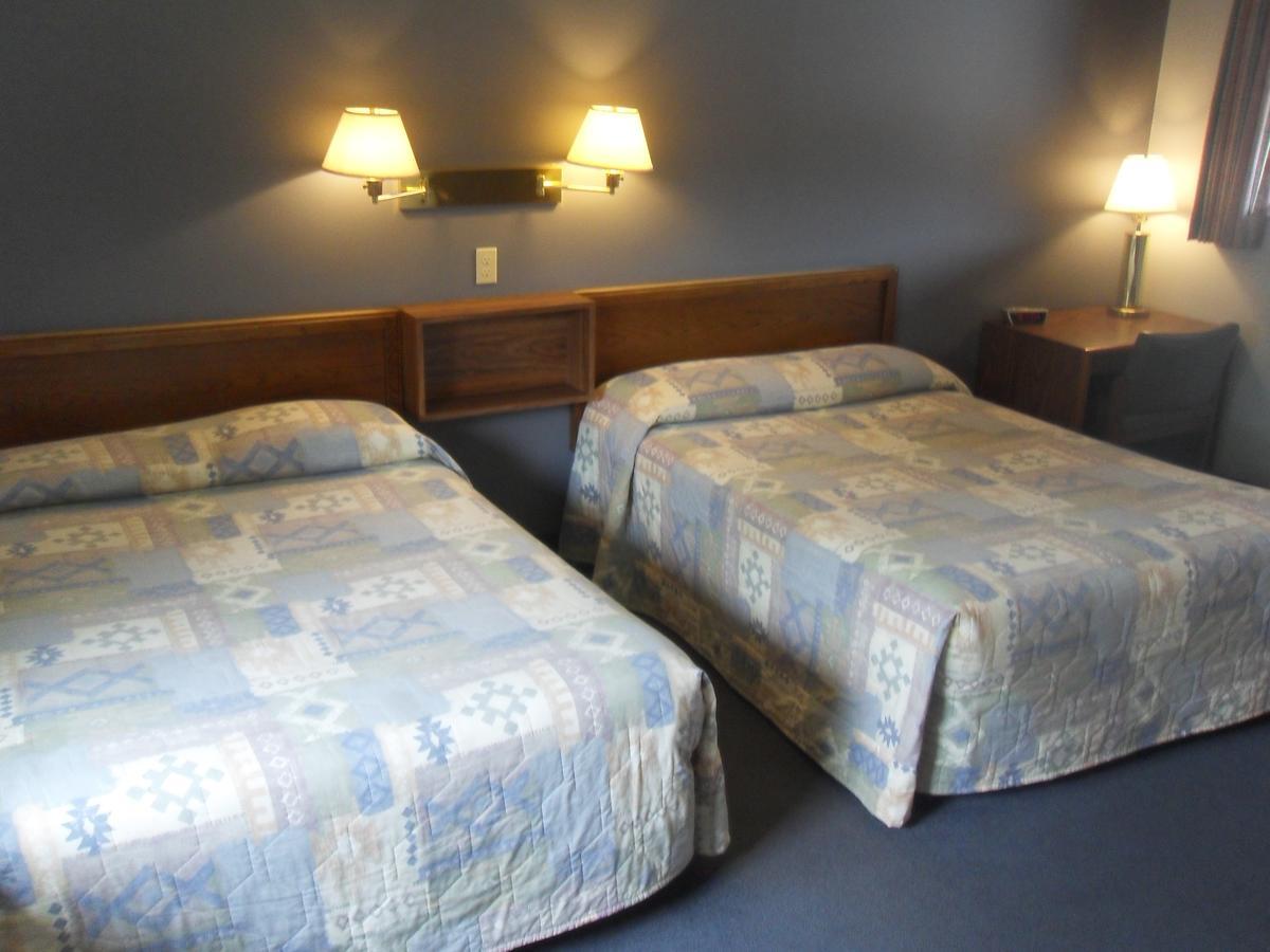 Swan Inn Motel Comstock Park Экстерьер фото