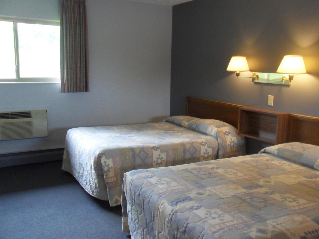Swan Inn Motel Comstock Park Экстерьер фото